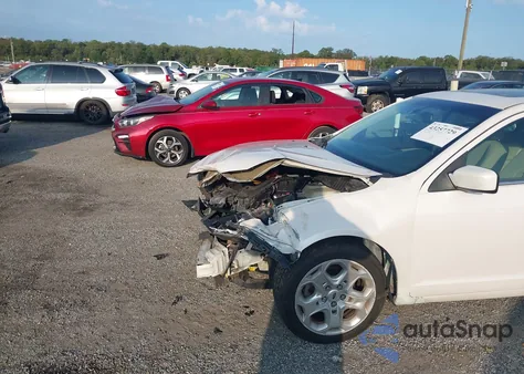 2011 Ford Fusion Se z USA, uszkodzony, nr VIN 3FAHP0HAXBR158849